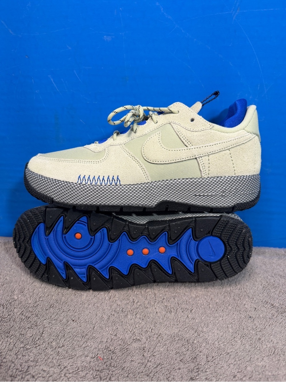 Nike
Air Force 1
'WILD'
NWOT